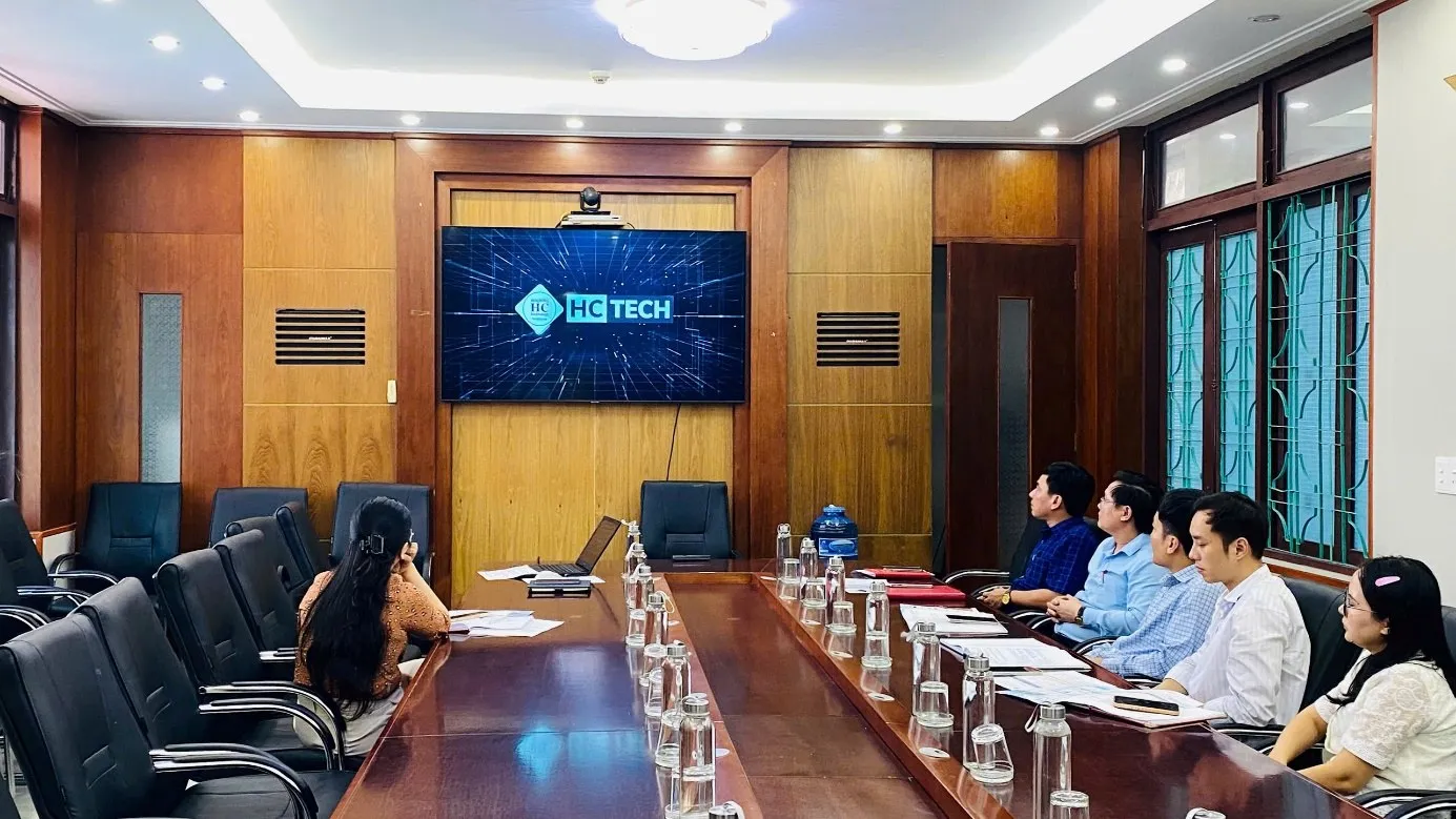 Trao đổi về định hướng ứng dụng công nghệ trong công tác quản lý, điều hành tại phường Ba Đồn